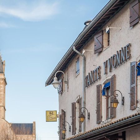 Logis Hotel Tante Yvonne & Son Restaurant Semi-Gastronomique - Lyon Nord Quincieux Eksteriør bilde