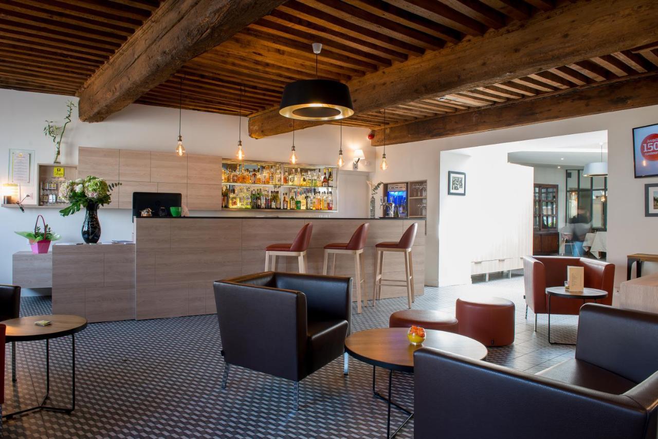 Logis Hotel Tante Yvonne & Son Restaurant Semi-Gastronomique - Lyon Nord Quincieux Eksteriør bilde